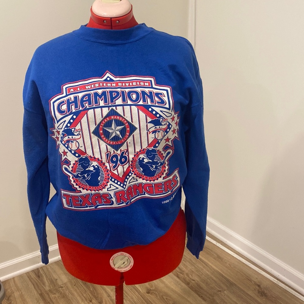 Rare Find! Throw back sweatshirt!